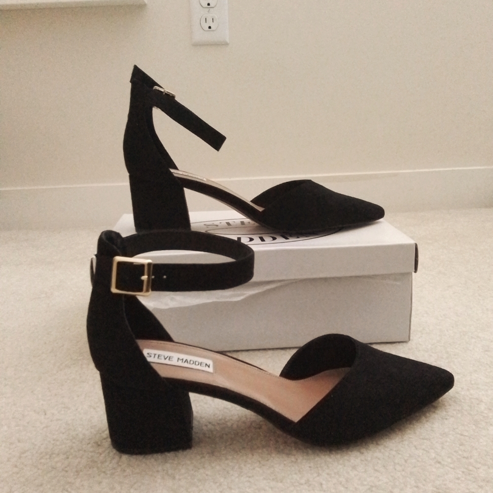 Ankle strap Steve Madden shoes